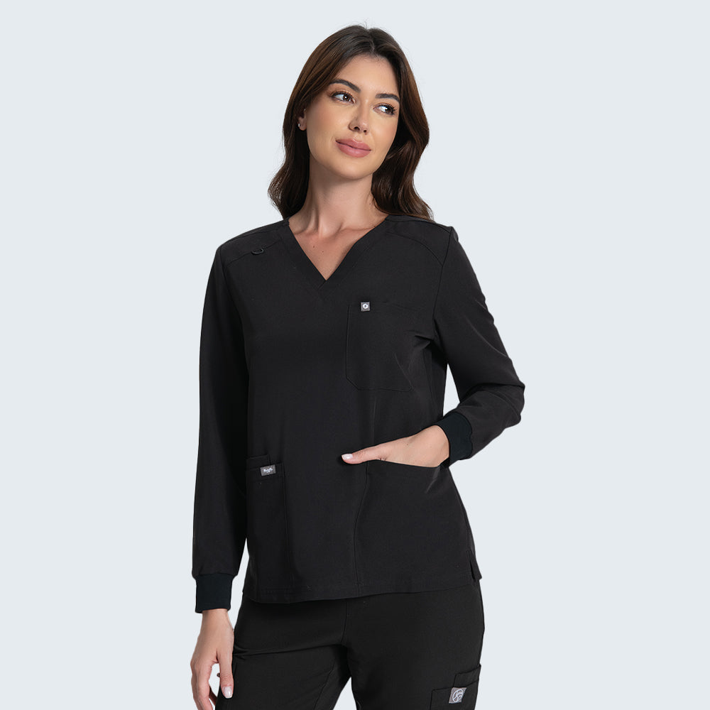 Women’s functional scrub set