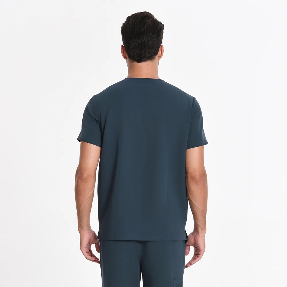 Blusa médica con cuello en V para hombre - 4 bolsillos | Kungfu Scrubs