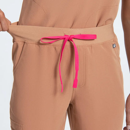 Blusas médicas esenciales de tres bolsillos KungfuScrubs