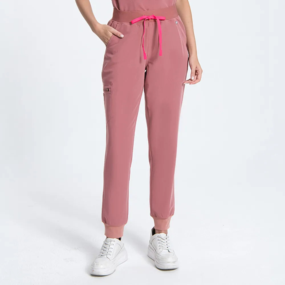 Blusas médicas esenciales de tres bolsillos KungfuScrubs
