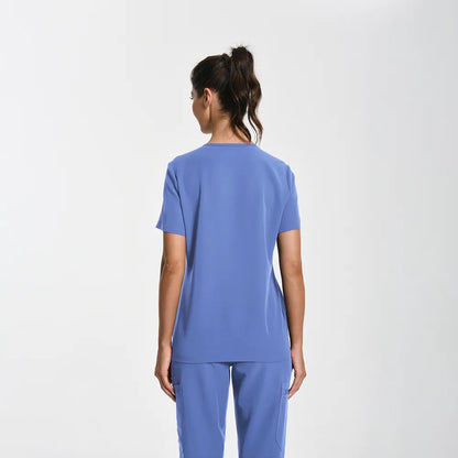 Blusas médicas esenciales de tres bolsillos KungfuScrubs