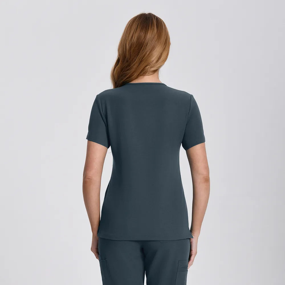 Blusas médicas esenciales de tres bolsillos KungfuScrubs