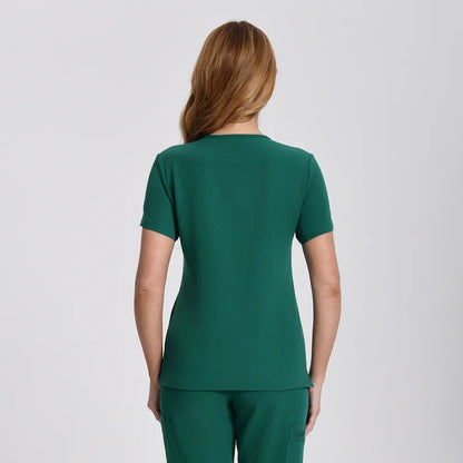 Blusas médicas esenciales de tres bolsillos KungfuScrubs